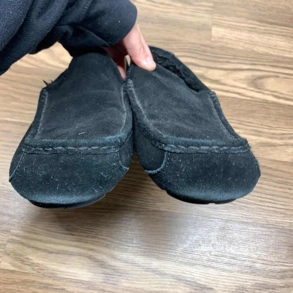 Koolaburra by UGG Men's Tipton Suede Slipper Size 13 M Black Faux Fur Slip On‎